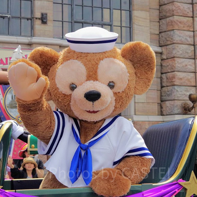 グリーティング中のダッフィー