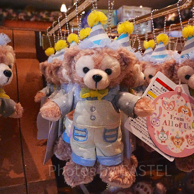 ダッフィーぬいぐるみバッジ(フロムオールオブアスグッズ)