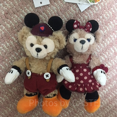 ダッフィーのぬいぐるみバッジ