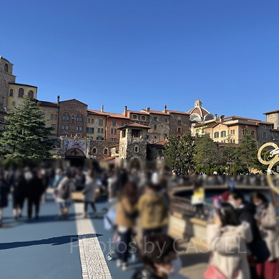 エントランス／10:00