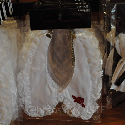 ユニバハロウィン2022グッズ：つけ襟チョーカー