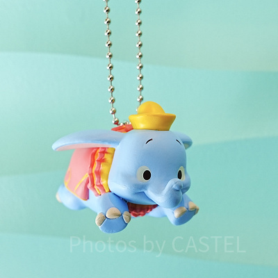 空飛ぶダンボのキーチェーン（ディズニーガチャガチャ）