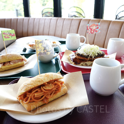 大陸横断飛行のフードとドリンク