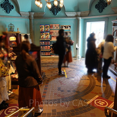 ガチャガチャの混雑状況／9:30