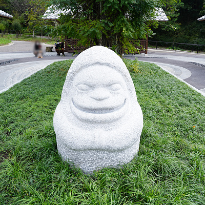 ジブリパークの稲楼門　