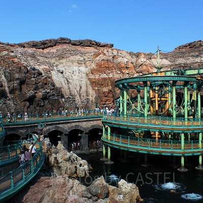 ぐるっと下ると乗り場に到着