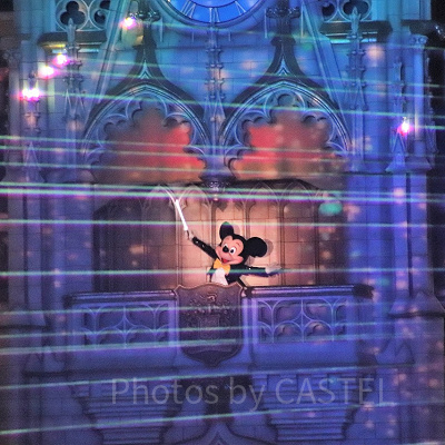 ミッキーマウスとディズニーランドをめぐる冒険へ！