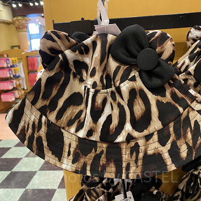 ハローキティのアニマル柄バケットハット