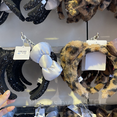 ハローキティ 黒スパンコール×白リボンのカチューシャ