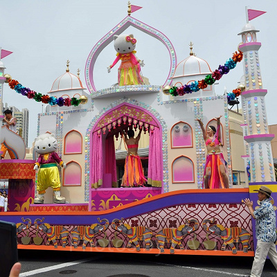 ハローキティフロート／ウォーターサプライズパレード