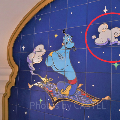 ジャスミンのフライングカーペットのスタンバイ列の隠れミッキー