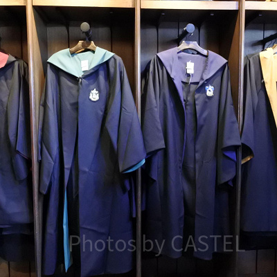 ホグワーツ魔法魔術学校のローブ