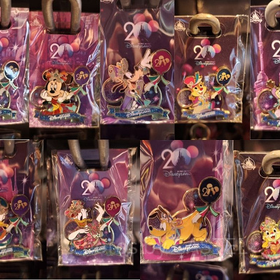香港ディズニー20周年「ミッキー＆フレンズ・グランドセレブレーショングッズ」：ピンバッジ