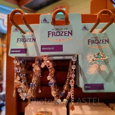香港ディズニーアナ雪グッズ:ビジューのブレスレット