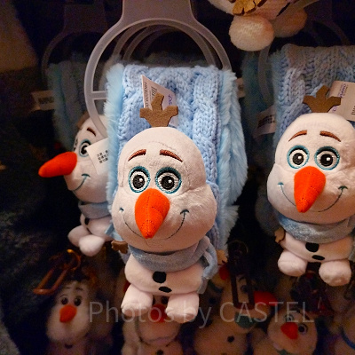 香港ディズニーアナ雪グッズ:オラフのぬいぐるみマフラー