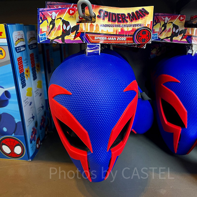 香港ディズニーマーベルグッズ:「スパイダーマン2099」のマスク
