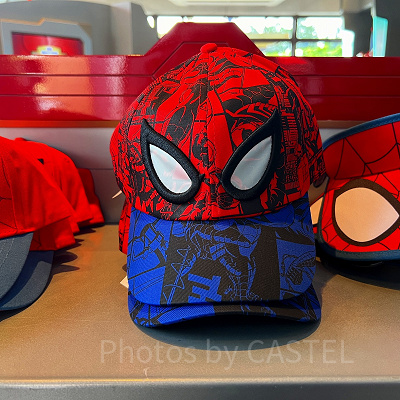 香港ディズニーマーベルグッズ：スパイダーマンのコミック総柄キャップ