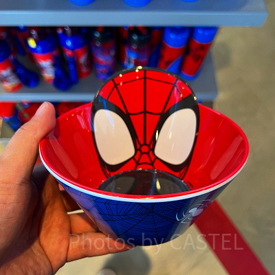 香港ディズニーマーベルグッズ:スパイダーマンのプラスチック皿