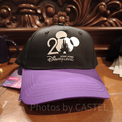 香港ディズニー20周年「ミッキー&フレンズ・グランドセレブレーショングッズ」:20周年キャップ