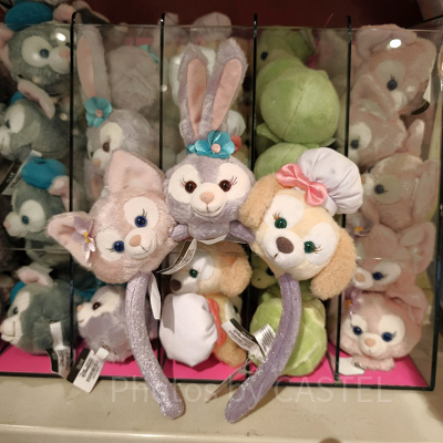 香港ディズニーランド:ベースのヘッドバンドとプラッシュパーツを組み合わせて自分だけのカチューシャを作れる!