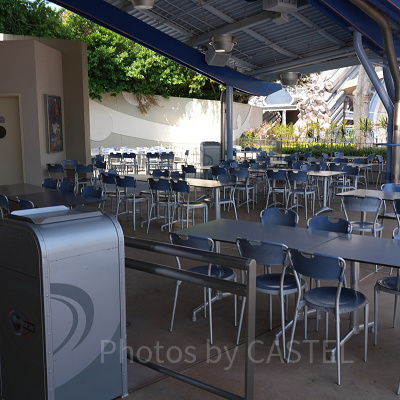 香港ディズニーランドのレストラン：コメットカフェ