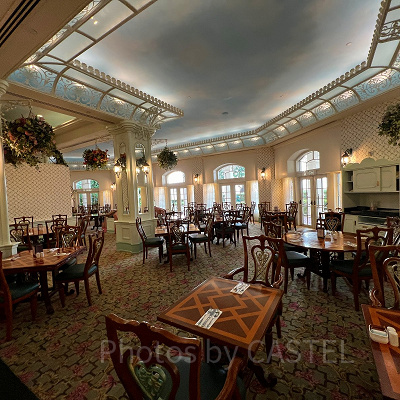 香港エンチャンテッドガーデンレストラン：内装