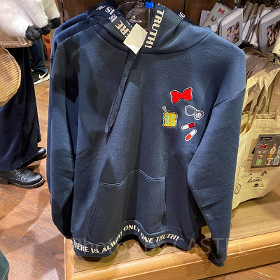 パーカー（ネイビー）〔USJ×コナングッズ〕