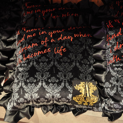 ホテルアルバートオリジナルクッション