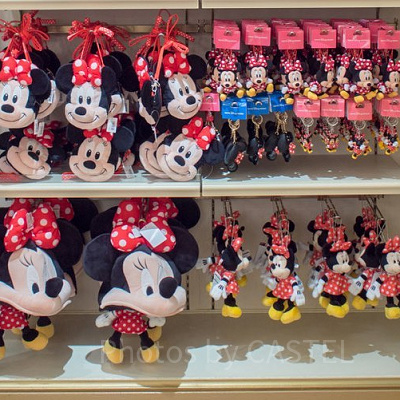 おみやげをたくさん買いたいから、安いホテルがいい！