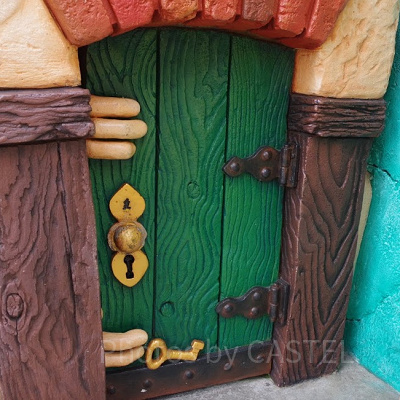 よーくみるとミッキーがいます。