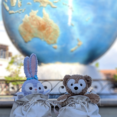 ディズニーシーの地球儀前