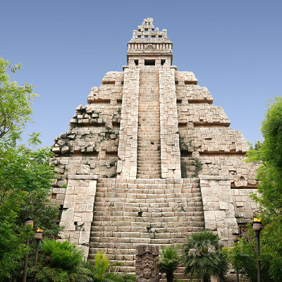 ロストリバーデルタにある「インディ・ジョーンズ・アドベンチャー：クリスタルスカルの魔宮」