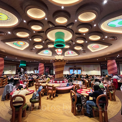 キノピオカフェの店内