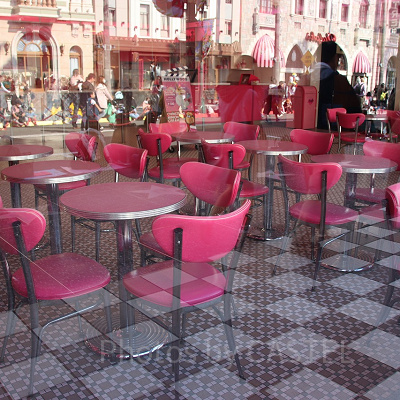 ピンクカフェ店内