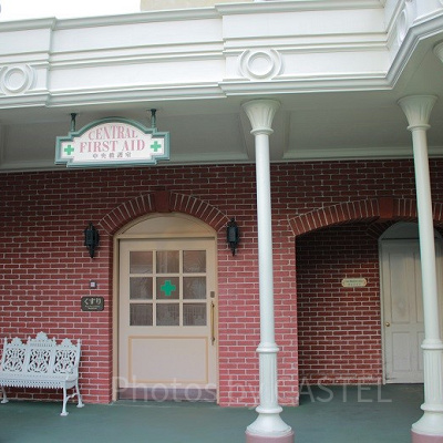 救護室の場所を紹介