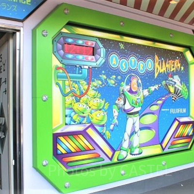 「バズライトイヤーのアストロプラスター」オープン時にディズニーランドでも販売された。