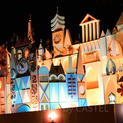 今は休止中の「イッツ・ア・スモールワールド」