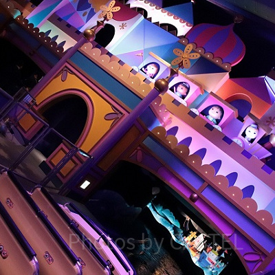 イッツ・ア・スモールワールド