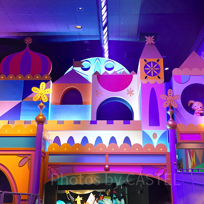 イッツ・ア・スモールワールド