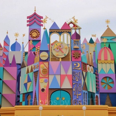 イッツアスモールワールドの歌詞