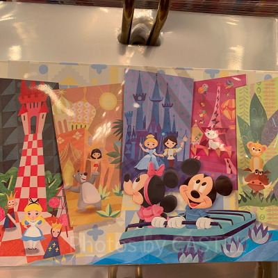 イッツ・ア・スモールワールドポストカード