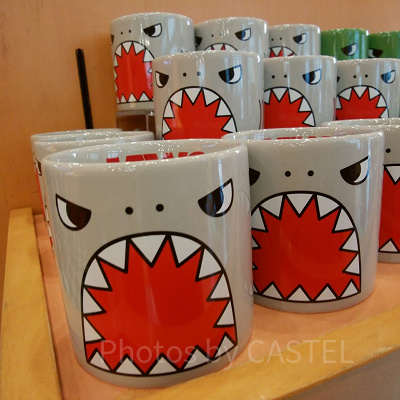 ジョーズのコミック調マグカップ