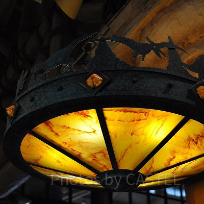 ジュラシックパークアウトフィッターズの照明