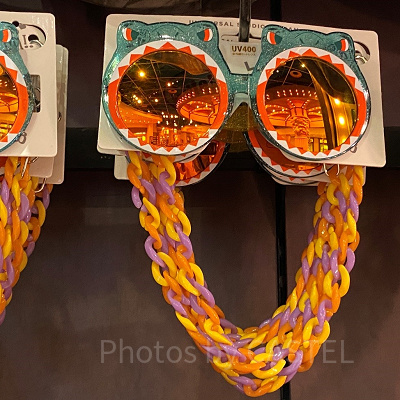 ジュラシックパークのチェーン付きサングラス