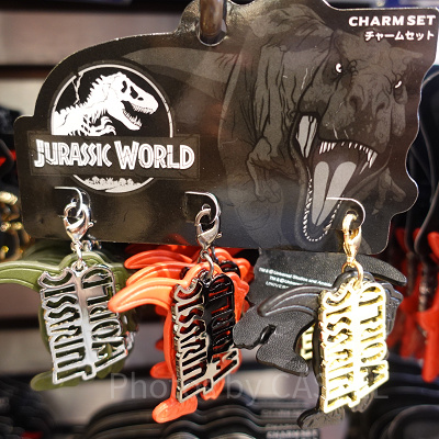 ジュラシック・ワールドチャームセット