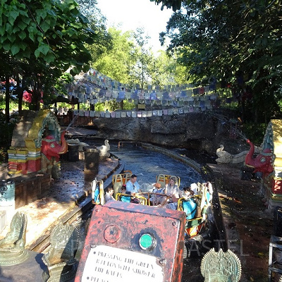 カリ・リバー・ラピッドの放水ボタン