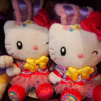 キティぬいぐるみ