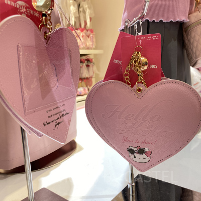 キティチケットホルダー