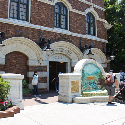 お手洗いの場所は把握しておこう