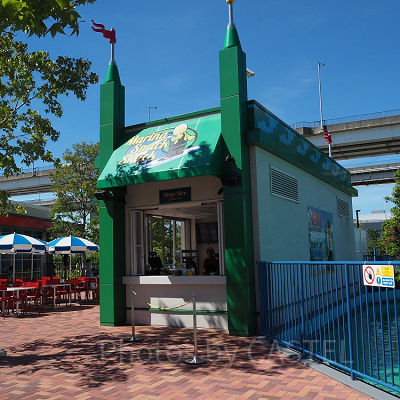 「マリーナ・スナック・シャック」